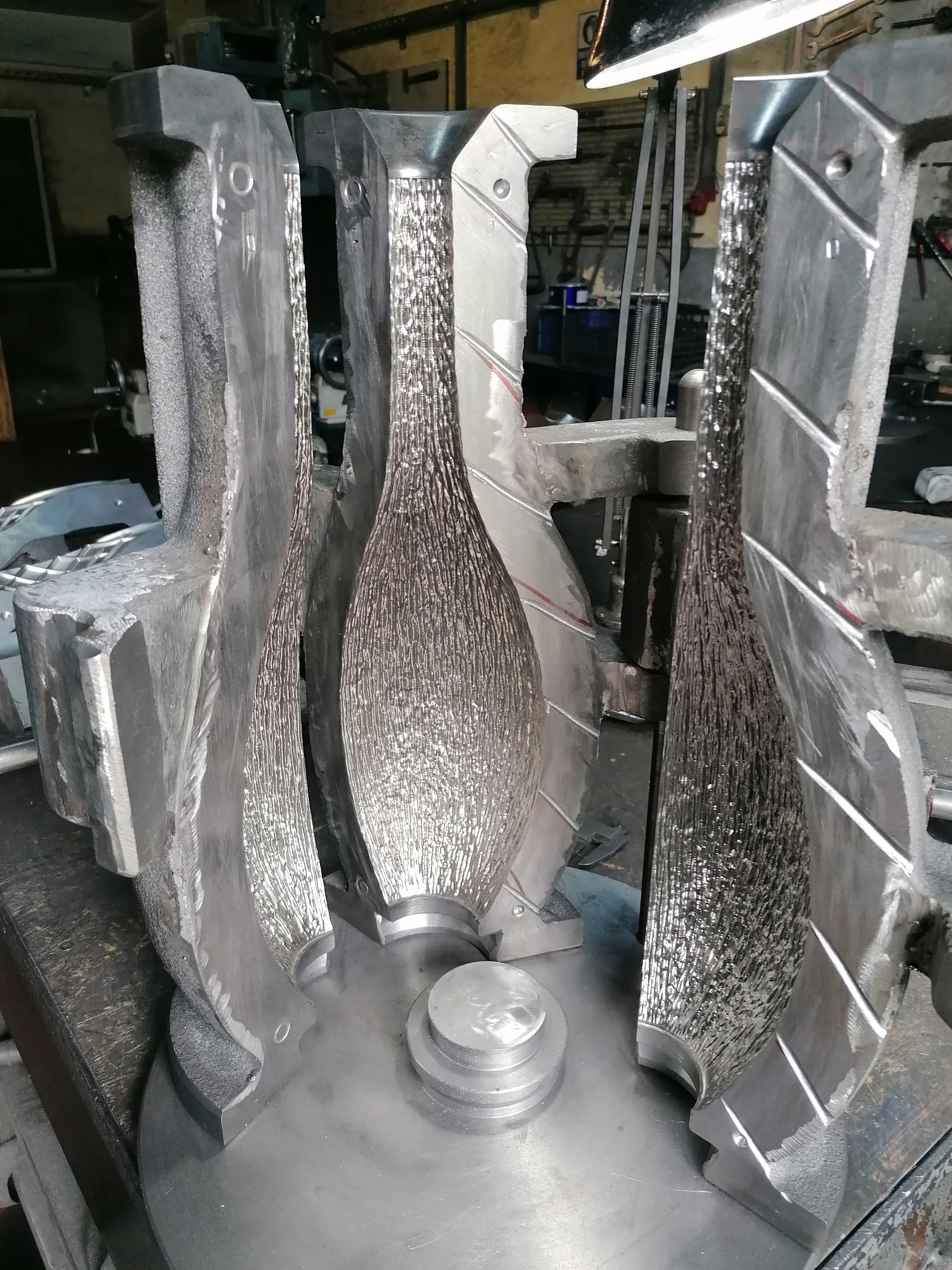 Kozmetik Parfüm Şişesi Cam Üfleme Kalıbı İmalatı